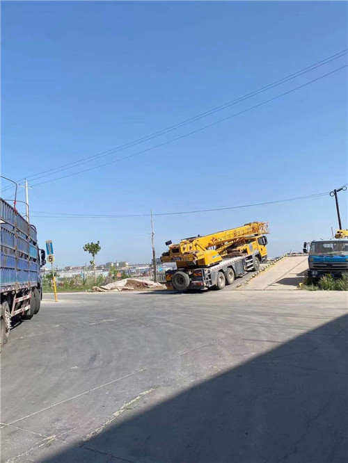 广水市25吨吊车的租赁价格大概是多少？