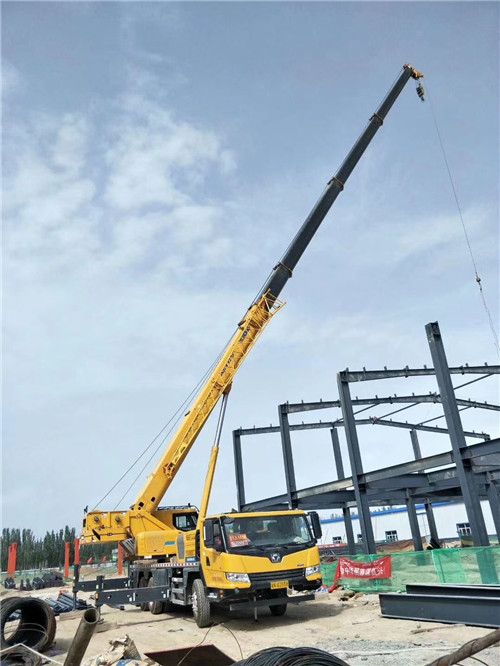 广水市超高层建筑钢结构吊装案例